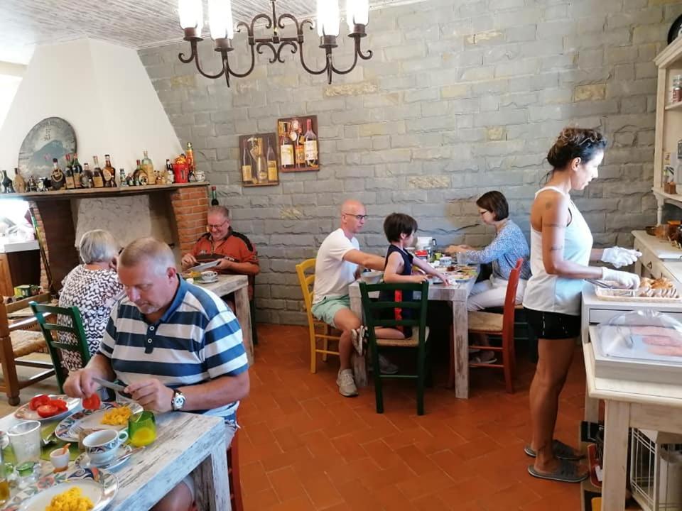 Olivia B&B And Apartment Cantagrillo Екстер'єр фото
