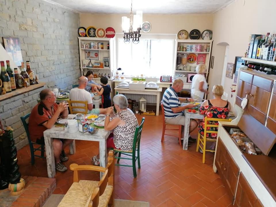 Olivia B&B And Apartment Cantagrillo Екстер'єр фото